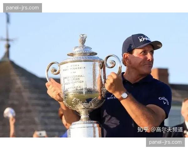 LIV Golf吉达站次轮，德尚博领跑，米克尔森紧追