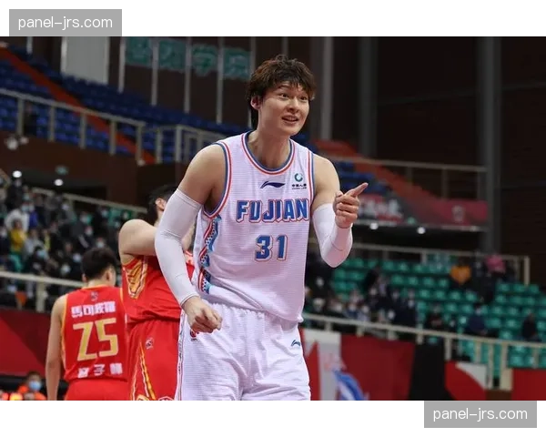 【2026年4月CBA联赛·赛前·分析战术前瞻：上海男篮如何破解新疆队的高强度防守